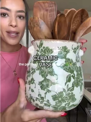 The most timeless decor piece✨ #ceramicvase #vase #homedecor #affordablehomedecor 