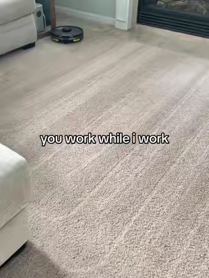 Clean floors every day I come home🙌🏻